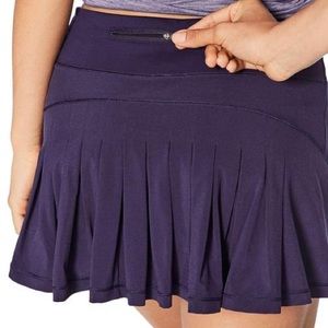 Lululemon size 4 circuit breaker skirt
